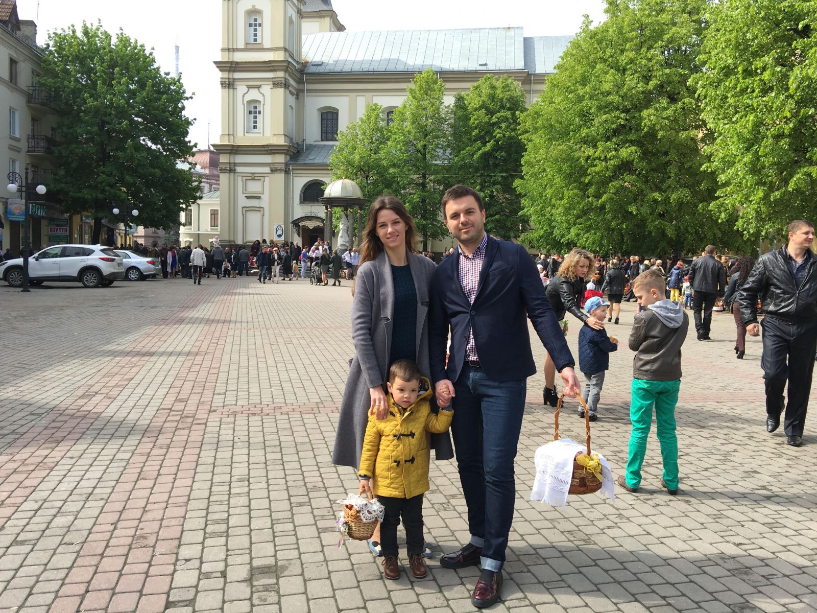 Григорий Решетник с женой и сыном